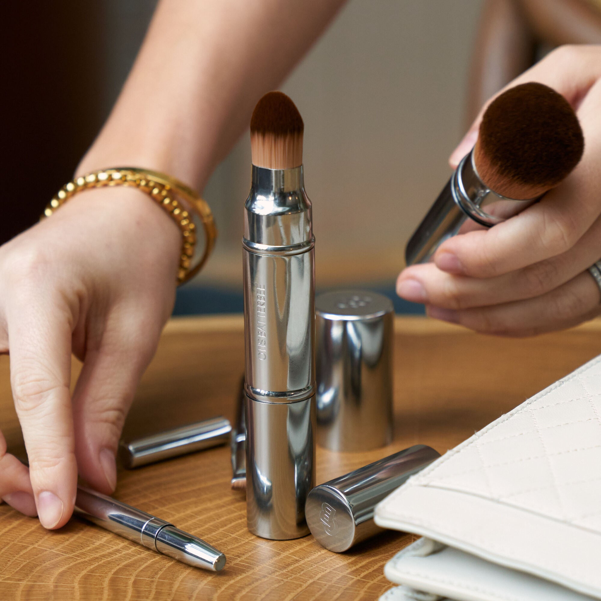 On The Go Handbag Friendly Makeup Brushes by Otis Batterbee