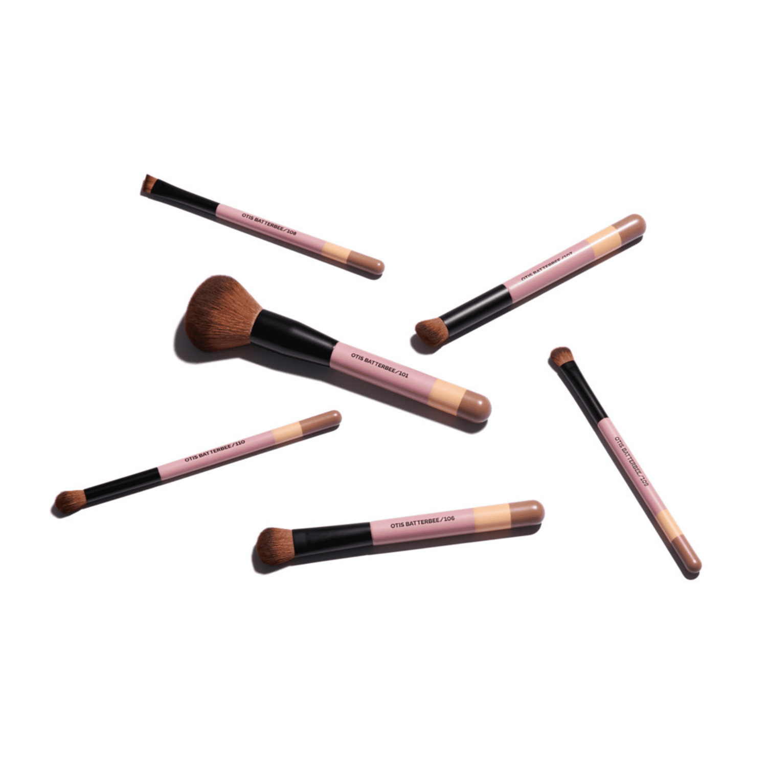 Otis Batterbee makeup brush set in pink.