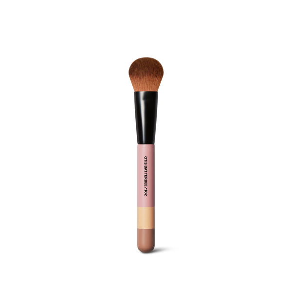 Otis Batterbee Blusher Makeup Brush with soft vegan bristles and pink handle for precise blush application