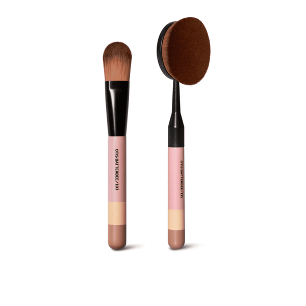 Flat foundation makeup brush with oval shaped foundation brush designed and developed by Otis Batterbee.