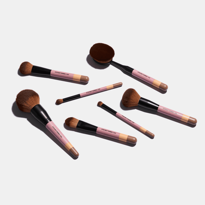 Otis Batterbee makeup brush set including bronzer makeup brushes and powder brushes and fabulous blusher makeup brush and eye makeup brushes too.